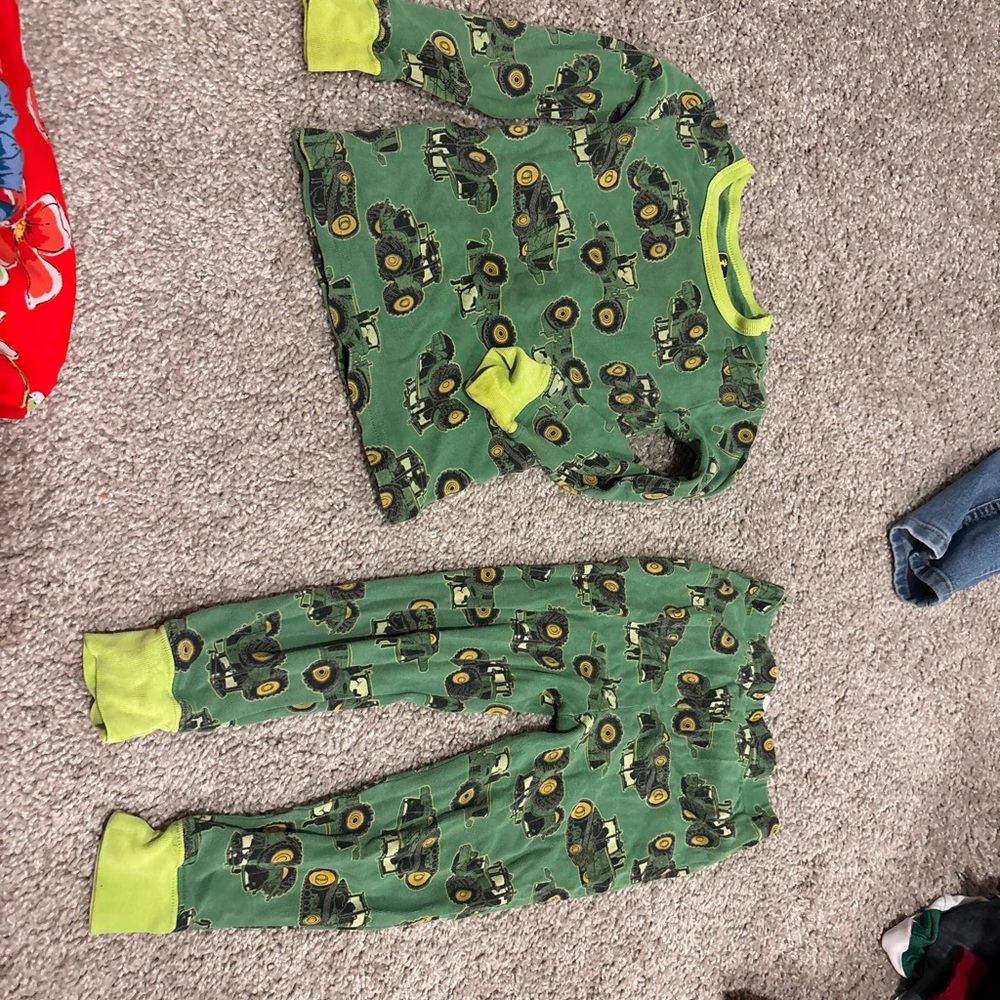 John Deere Green and Yellow Kids Tractor Top